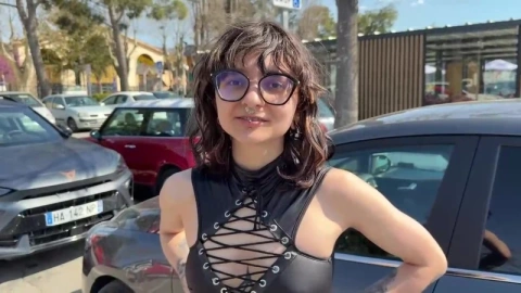 NEW JacquieEtMichelTV Lotus  21, likes to be the center of attention